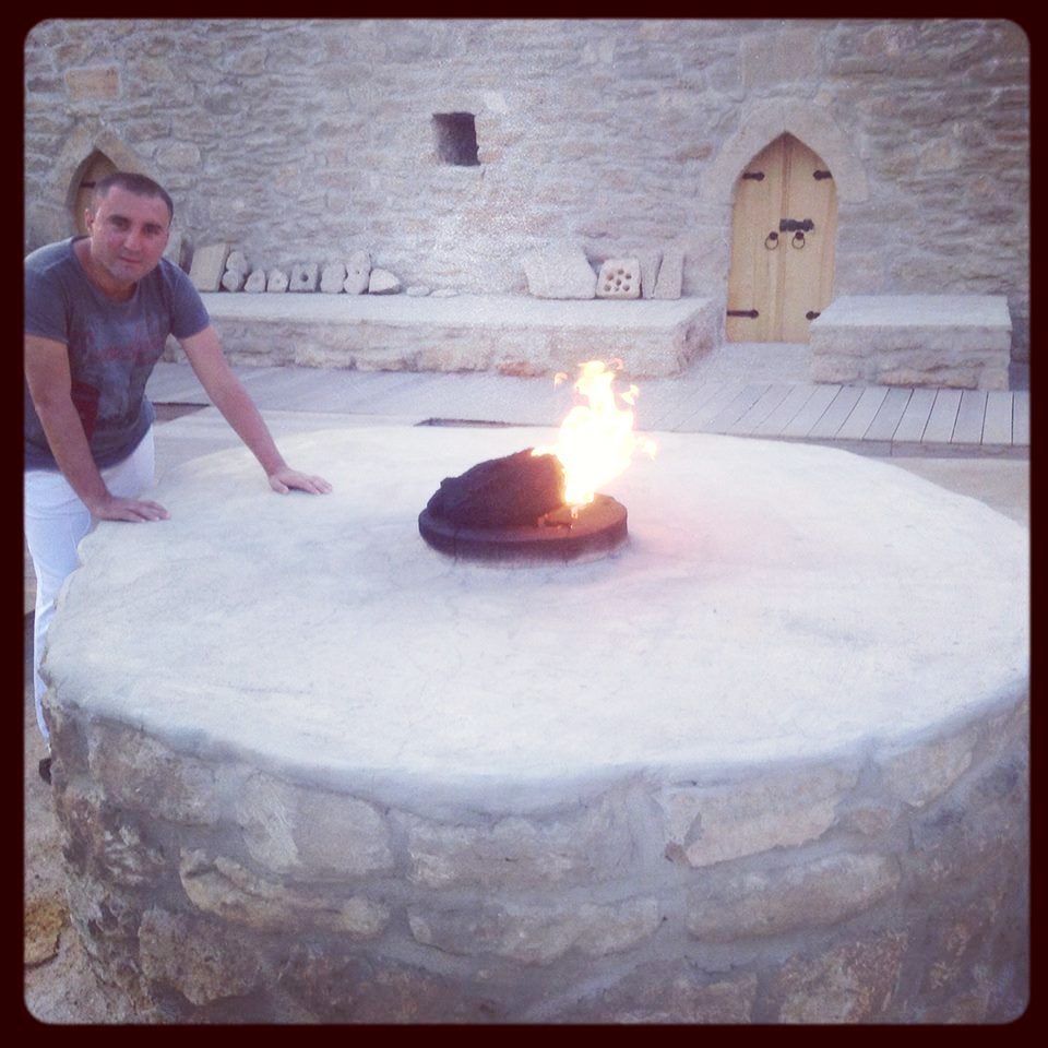 Исполнители мейханы "Давай, до свидания!" реализовали патриотический проект (фото)