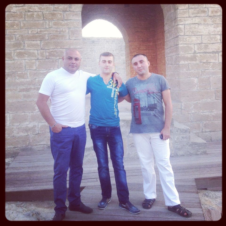 Исполнители мейханы "Давай, до свидания!" реализовали патриотический проект (фото)