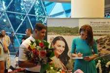 В Баку состоялась автограф-сессия книги Ганиры Пашаевой о древних регионах Турции (фото)