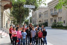 В Азербайджане для детей из семей беженцев и вынужденных переселенцев разработана  экологическая программа "Зеленая Школа" (фото)