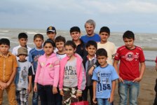 В Азербайджане для детей из семей беженцев и вынужденных переселенцев разработана  экологическая программа "Зеленая Школа" (фото)