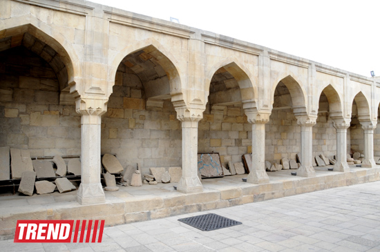 На самой высокой точке древнего Баку - Дворец Ширваншахов  (фотосессия)