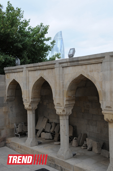 На самой высокой точке древнего Баку - Дворец Ширваншахов  (фотосессия)