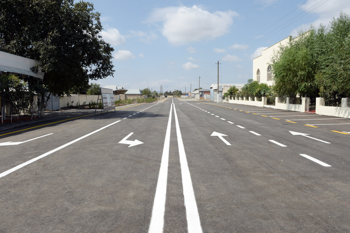 Президент Ильхам Алиев принял участие в открытии дороги в Джалилабадском районе (ФОТО)