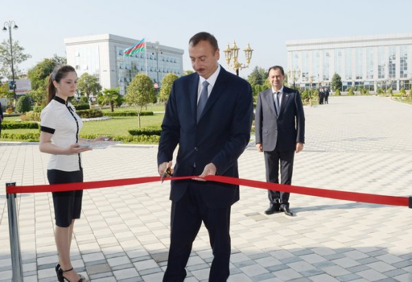 В Лянкяране открылся Центр молодежи (ФОТО)