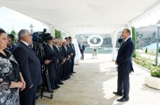 Президент Ильхам Алиев: В центре нашей политики находится гражданин Азербайджана (ФОТО)