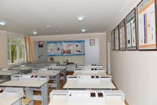 Президент Азербайджана ознакомился с состоянием двух школ в Баку после капремонта (ФОТО)