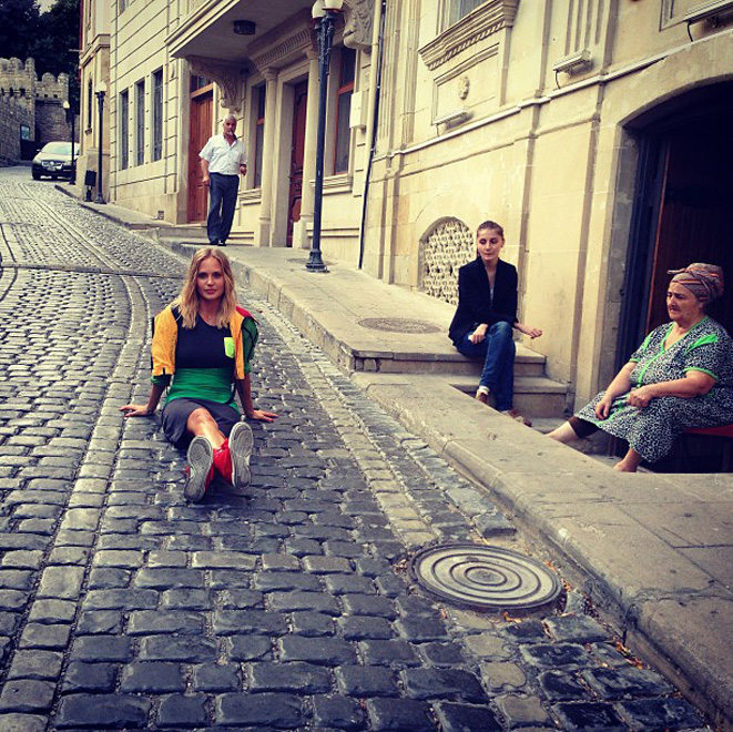 Глюкоза совершила экскурсию по древнему Баку и помечтала о ребенке: "Я влюбилась…" (фото)