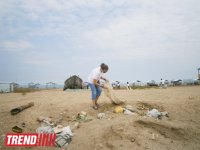 Кампания IDEA организовала акцию по очистке территории Нардаранского пляжа от отходов (фото)