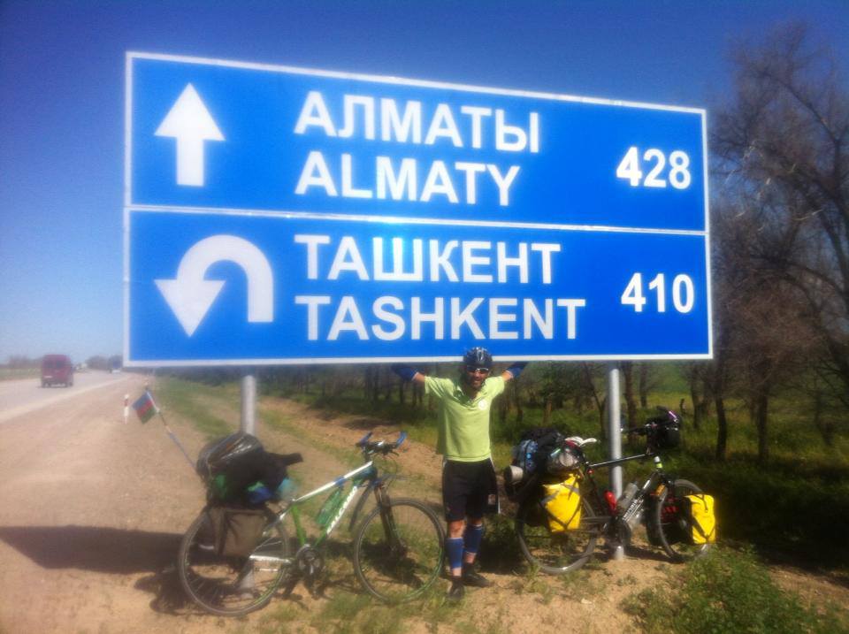 Рамиль Зиядов пересек Забайкалье, Сибирь и добрался до Китая: "Везде прославляю Азербайджан!" (фото)