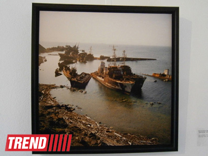 В Испании представлены фотоработы и книга Рены Эфенди "Жидкая земля" (фото)