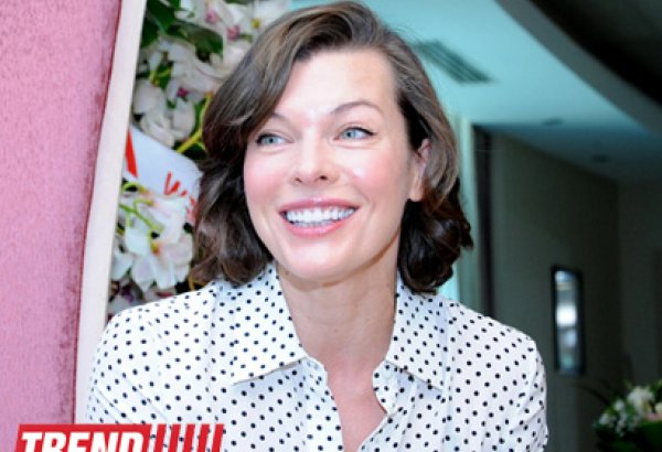 Милла Йовович восхищена Баку: "Я видела здесь такие здания, которые мы никогда не увидим в Америке"  (фото)