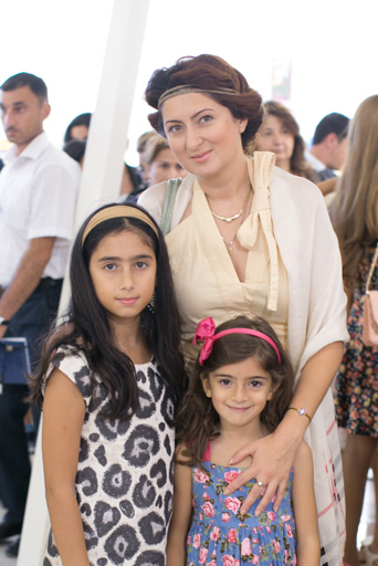 Пространство Современного Искусства "YARAT!" представило в Баку детскую выставку (фото)