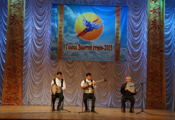 Азербайджанский ханенде занял первое место на фестивале "Голоса золотой степи-2013" в Астрахани (фото)