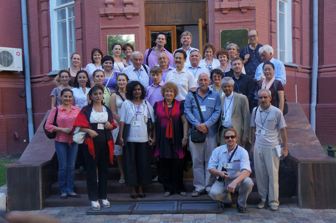 Азербайджанский ханенде занял первое место на фестивале "Голоса золотой степи-2013" в Астрахани (фото)