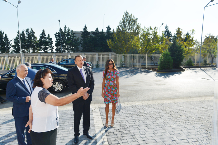 Президент Азербайджана и его супруга ознакомились с состоянием трех школ в Баку после капремонта (ФОТО)