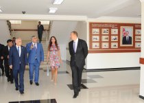 Президент Азербайджана и его супруга ознакомились с состоянием трех школ в Баку после капремонта (ФОТО)