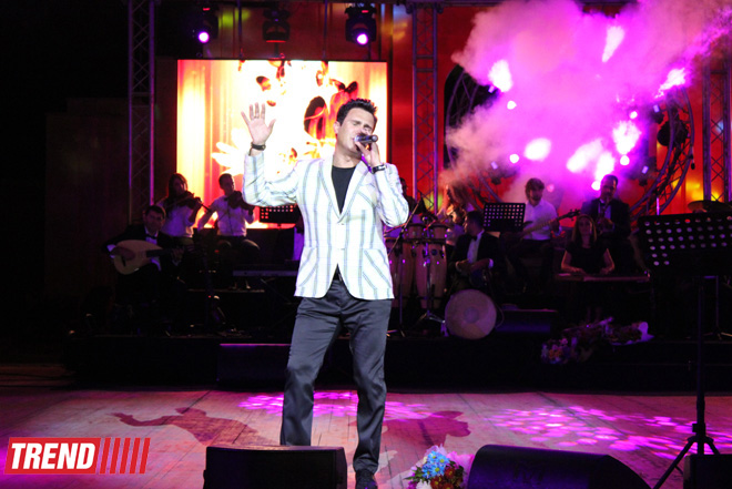 Концерт Надира Гафарзаде прошел при аншлаге - прозвучали композиции Фикрета Амирова, Рашида Бейбутова, Арифа Меликова…(фото)