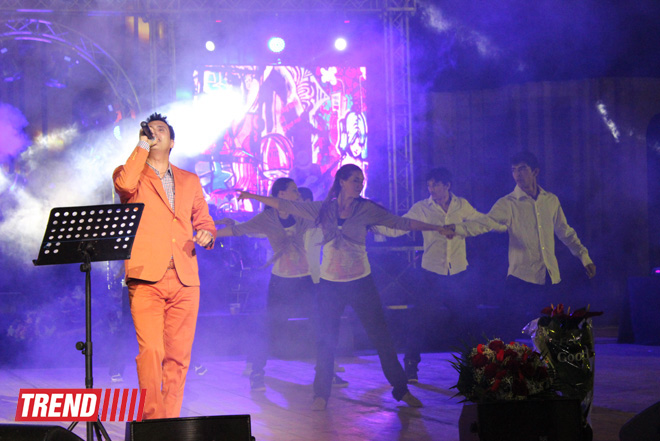 Концерт Надира Гафарзаде прошел при аншлаге - прозвучали композиции Фикрета Амирова, Рашида Бейбутова, Арифа Меликова…(фото)