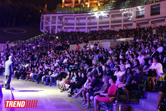 Концерт Надира Гафарзаде прошел при аншлаге - прозвучали композиции Фикрета Амирова, Рашида Бейбутова, Арифа Меликова…(фото)