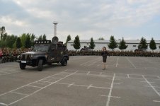 Азерин выступила перед солдатами с концертом, посвященным Дню национальной музыки (фото)