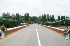 Президент Азербайджана и его супруга ознакомились с состоянием реконструированного Красного моста в Губе (ФОТО)