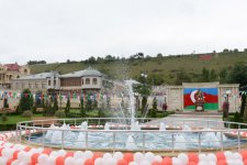 Президент Азербайджана ознакомился с условиями, созданными в парке Гейдара Алиева в Красной слободе (ФОТО)
