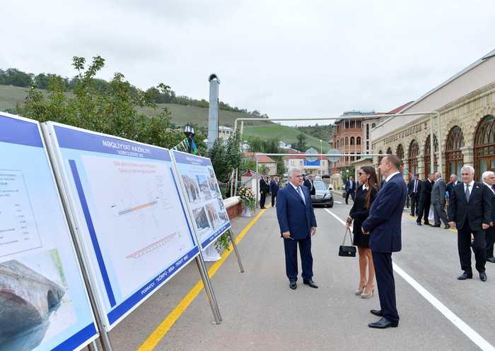 Президент Азербайджана и его супруга ознакомились с состоянием реконструированного Красного моста в Губе (ФОТО)