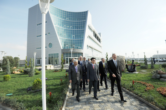 Президент Ильхам Алиев: Азербайджан будет вносить свой вклад в решение энергетических вопросов и на Европейском континенте (ФОТО)