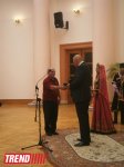 В Азербайджане театральным деятелям вручены почетные нагрудные знаки (ФОТО)