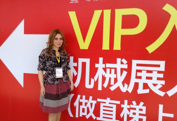 Фахрия Халафова приняла участие в Евразийском  фестивале одежды "Шёлковый путь - 2013" (фото)