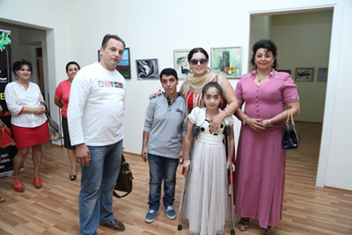 Выставка "Привлекательные цвета" стала праздником для талантливых художников -  Гюльнара Халилова (фото)