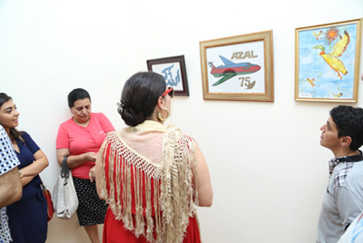 Выставка "Привлекательные цвета" стала праздником для талантливых художников -  Гюльнара Халилова (фото)