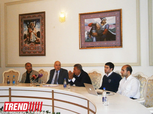 PEN-клуб Азербайджана реализует новый проект: пресс-конференция Чингиза Абдуллаева и Натига Расулзаде (фото)