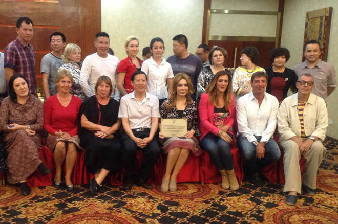 Фахрия Халафова приняла участие в Евразийском  фестивале одежды "Шёлковый путь - 2013" (фото)