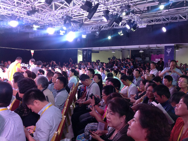 Фахрия Халафова приняла участие в Евразийском  фестивале одежды "Шёлковый путь - 2013" (фото)