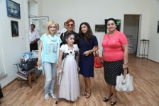 Выставка "Привлекательные цвета" стала праздником для талантливых художников -  Гюльнара Халилова (фото)