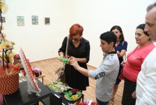 Выставка "Привлекательные цвета" стала праздником для талантливых художников -  Гюльнара Халилова (фото)