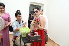 Выставка "Привлекательные цвета" стала праздником для талантливых художников -  Гюльнара Халилова (фото)