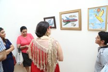 Выставка "Привлекательные цвета" стала праздником для талантливых художников -  Гюльнара Халилова (фото)