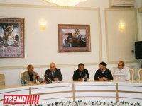 PEN-клуб Азербайджана реализует новый проект: пресс-конференция Чингиза Абдуллаева и Натига Расулзаде (фото)