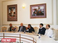 PEN-клуб Азербайджана реализует новый проект: пресс-конференция Чингиза Абдуллаева и Натига Расулзаде (фото)