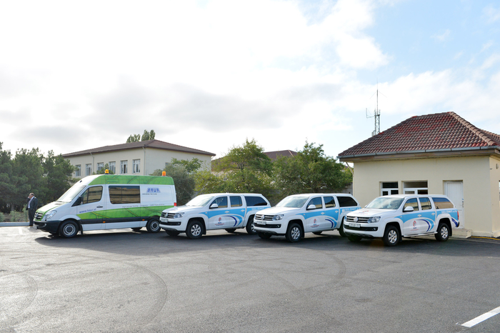 Ильхам Алиев принял участие в церемонии сдачи в эксплуатацию электрической подстанции в Низаминском районе Баку (ФОТО)