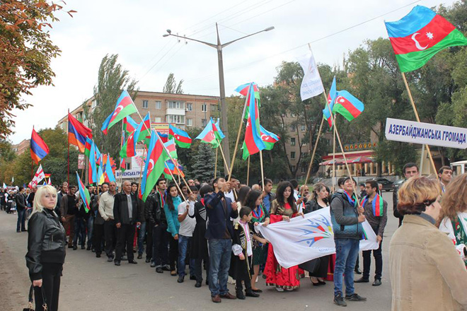 Азербайджанская культура и кухня представлена на фестивале "Єдина родина - моя Україна" (фото)