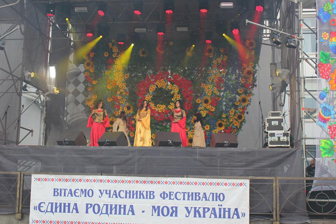 Азербайджанская культура и кухня представлена на фестивале "Єдина родина - моя Україна" (фото)