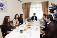 Первая леди Азербайджана приняла участие в церемонии открытия нового жилого здания для выпускников интернатов и детских садов (версия 3) (ФОТО)