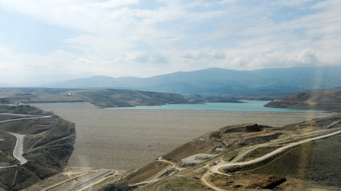 Президент Азербайджана и его супруга приняли участие в церемонии открытия ряда крупных объектов в Шабранском районе (ФОТО)