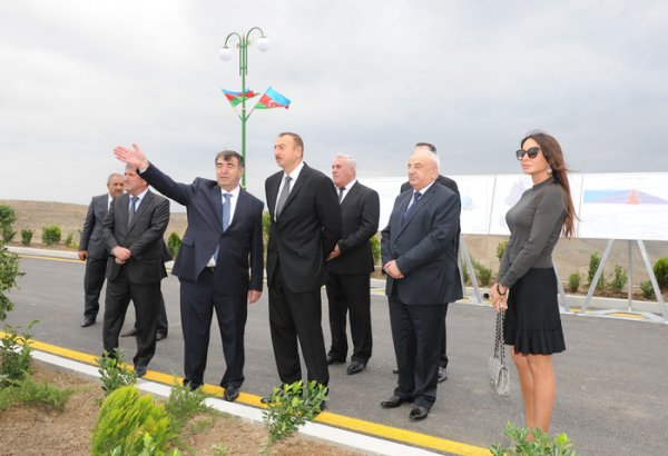 Президент Азербайджана и его супруга приняли участие в церемонии открытия ряда крупных объектов в Шабранском районе (ФОТО)