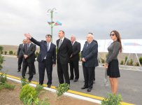 Президент Азербайджана и его супруга приняли участие в церемонии открытия ряда крупных объектов в Шабранском районе (ФОТО)