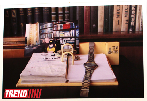 В Баку открылась фотовыставка личных вещей корифеев культуры и искусства (фото)